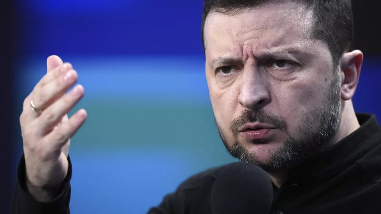 زيلينسكي: رفع العقوبات عن روسيا سيكون "بمثابة كارثة"