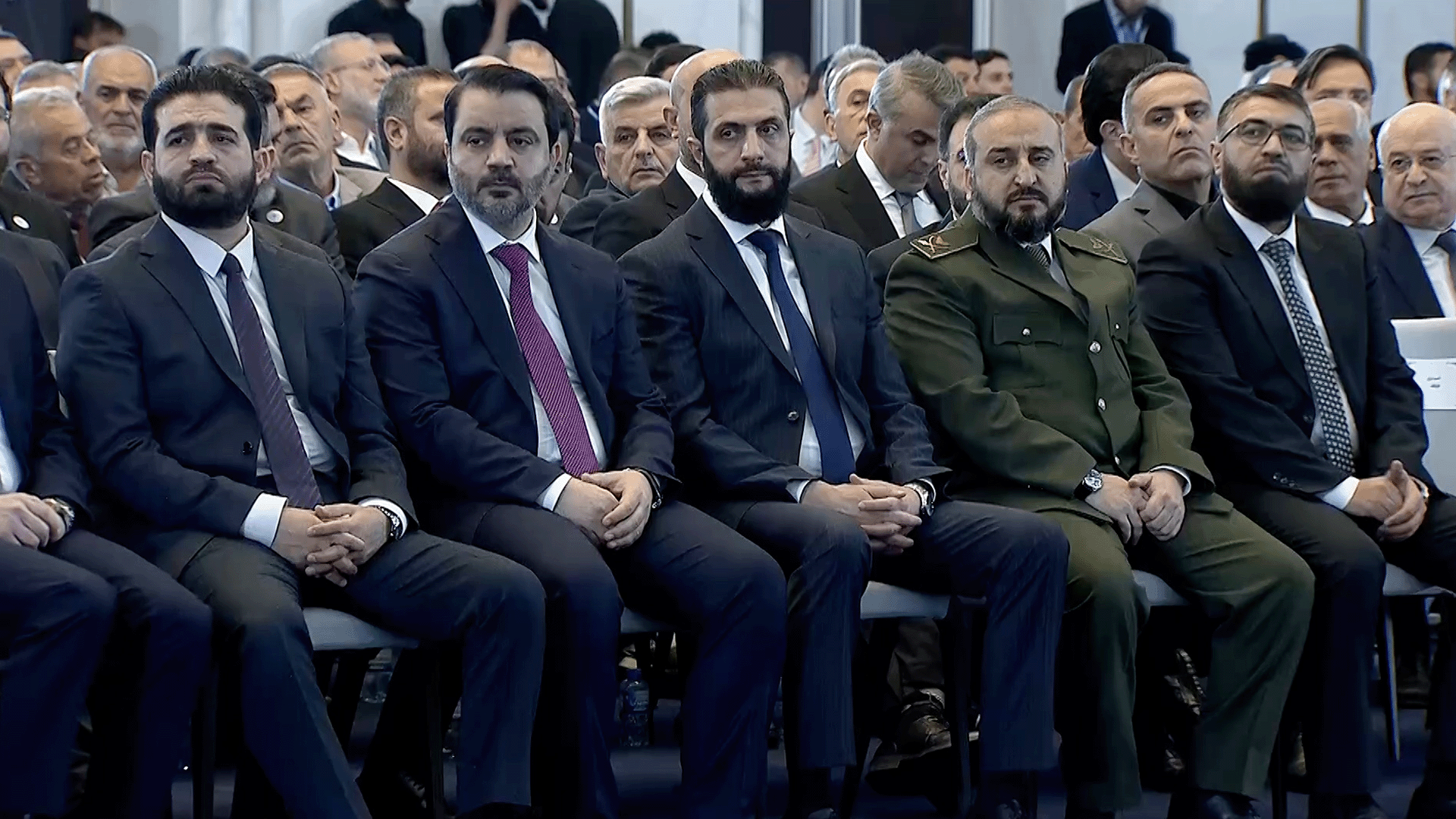 أبرز وزراء الحكومة السورية الجديدة.. مؤهلاتهم ومحطات في حياتهم