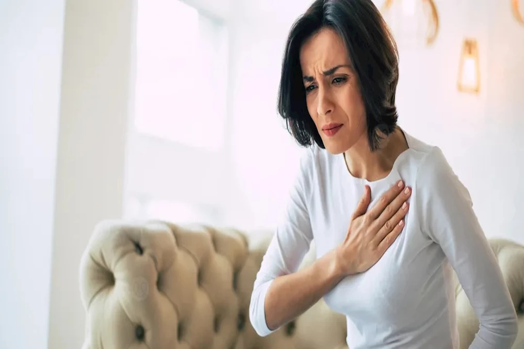 7 أعراض تظهر على النساء تدل على أمراض القلب