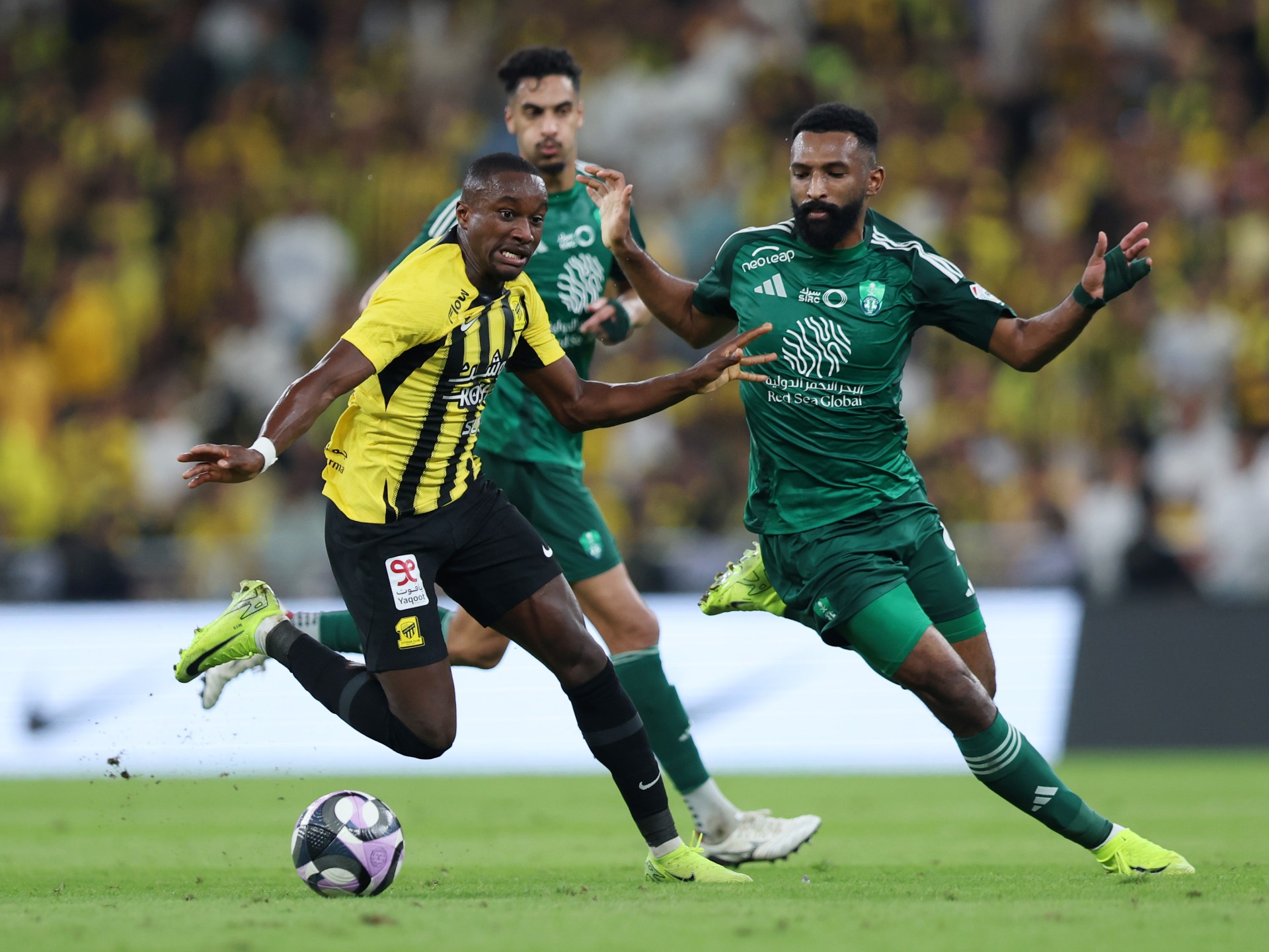 موعد مباراة الاتحاد والأهلي في الدوري السعودي والقنوات الناقلة