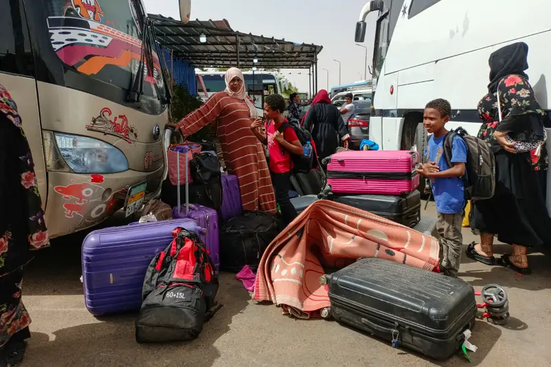 تسهيلات جديدة لعودة  السودانيين من مصر
