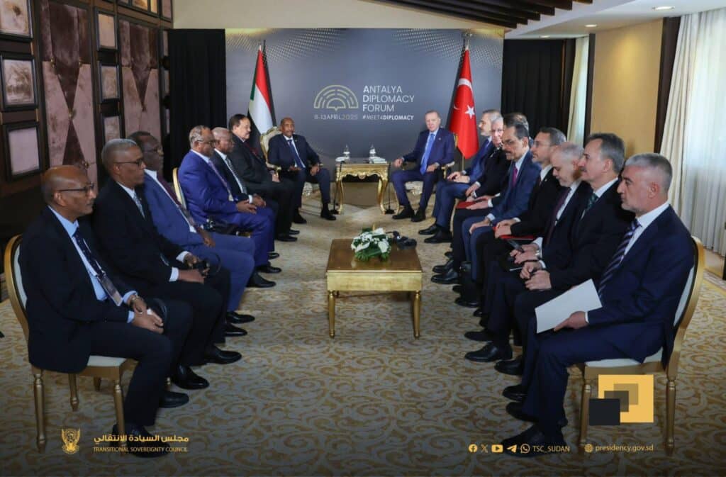 البرهان في تركيا.. مباحثات قد تغير مستقبل السودان