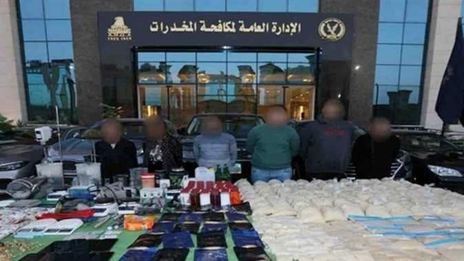 “الزعيمة الحسناء”.. كواليس سقوط أضخم شبكة مخدرات في مصر