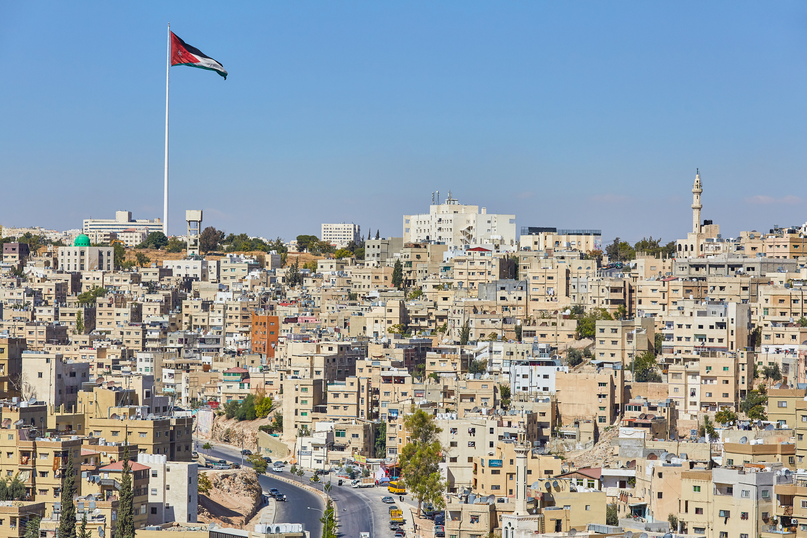 الأردن.. قرار جديد من "أمن الدولة" حول قضية "تصنيع الصواريخ والتجنيد والتدريب وتصنيع المسيرات"