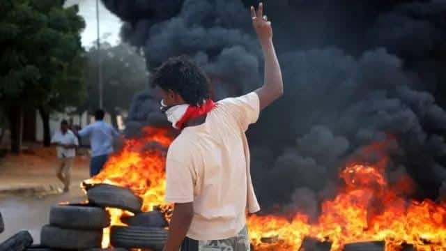 تصريحات البرهان تشعل المنصات وتُغضب صُنّاع الثورة السودانية