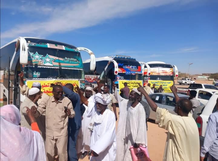 عائلات سودانية محاصرة على الحدود.. ماذا يجري في أبو سمبل؟