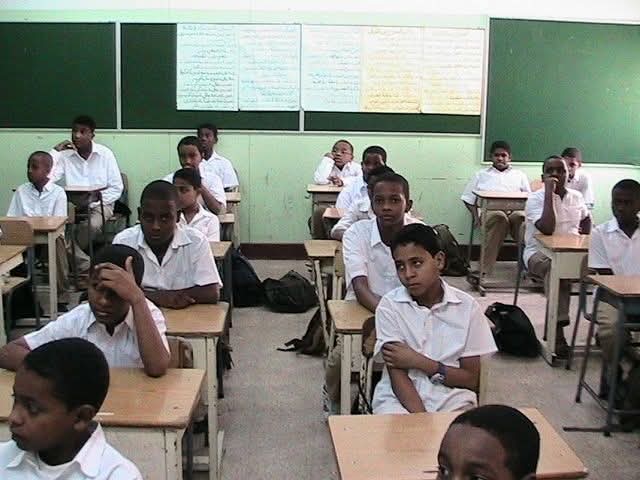45 درجة تهزم الطباشير.. مدارس هذه الولاية خارج الخدمة مؤقتًا