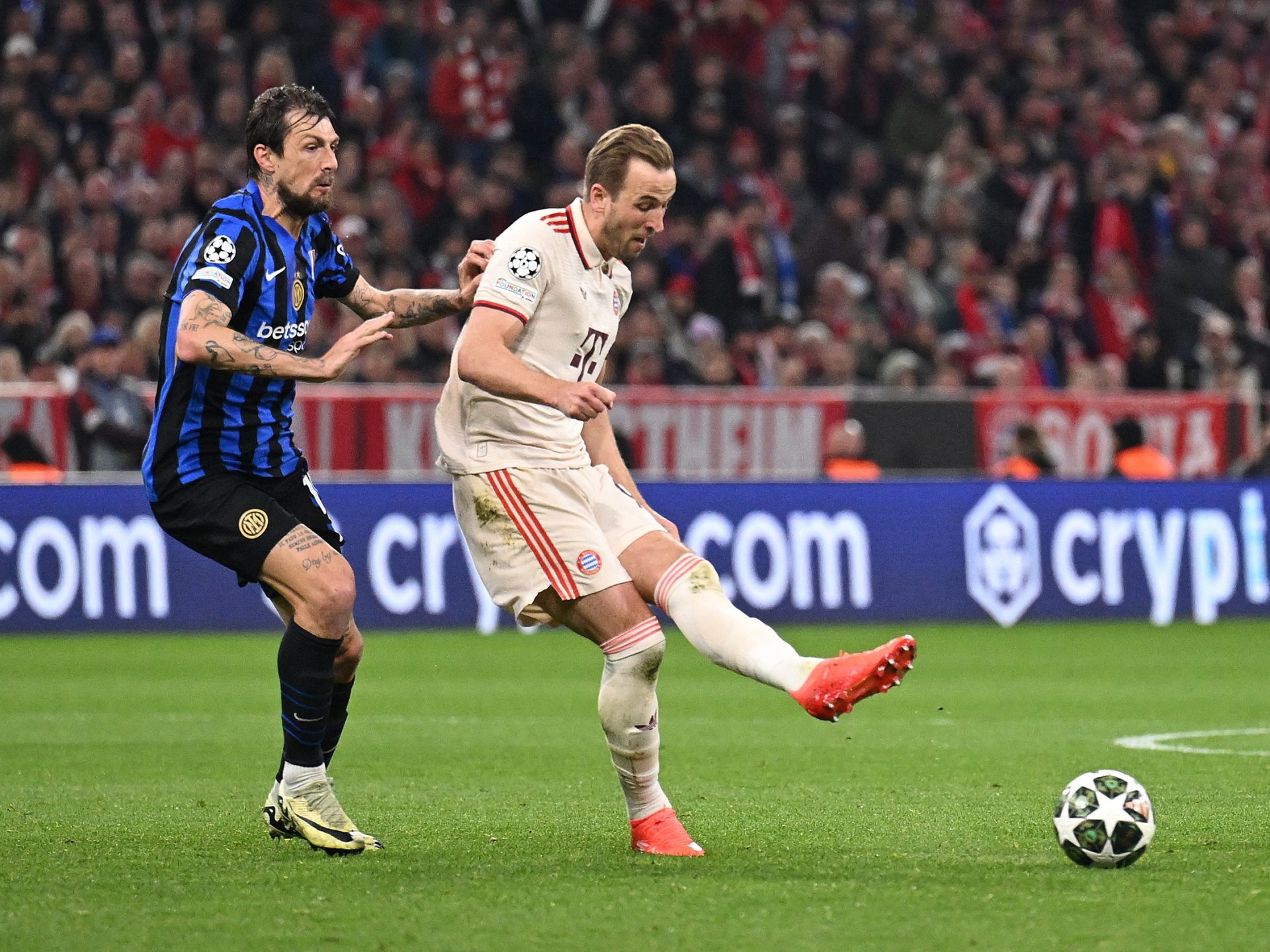 مباشر.. مباراة إنتر ميلان ضد بايرن ميونخ (0-0) في دوري أبطال أوروبا.. لحظة بلحظة