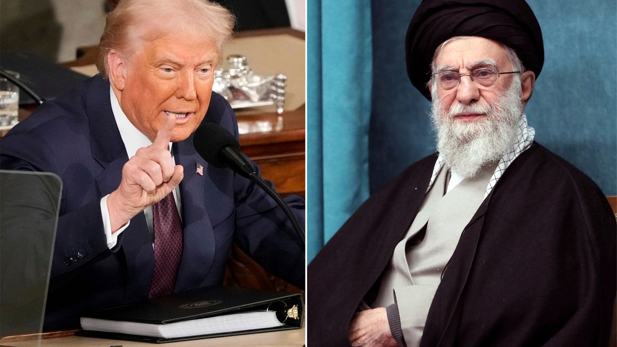 محادثات ترامب-إيران.. "ورقة شروط" أميركية تُربك حسابات إسرائيل تستعد الولايات المتحدة لتقديم "ورقة شروط" إلى إيران، في ظل مفاوضات نووية مستمرة منذ أسابيع. هذا الأمر يفاقم التوتر مع إسرائيل، التي تخشى من إتفاق لا يلبي مطلبه.اقرأ المقال كاملا