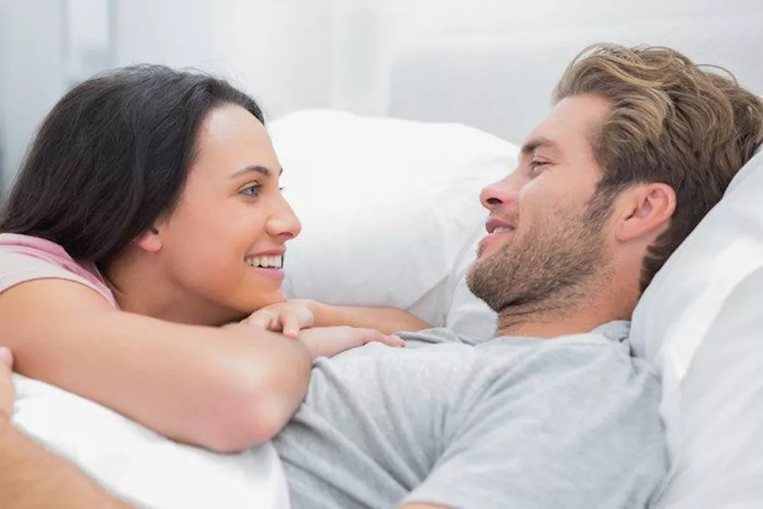 كيف تستمتع بعلاقة زوجية صحية ومريحة؟- طبيب يوضح