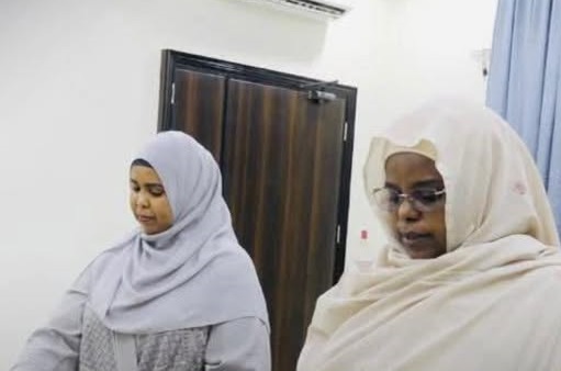 سلمى المبارك ونوارة تؤديان القسم كأعضاء بمجلس السيادة السوداني