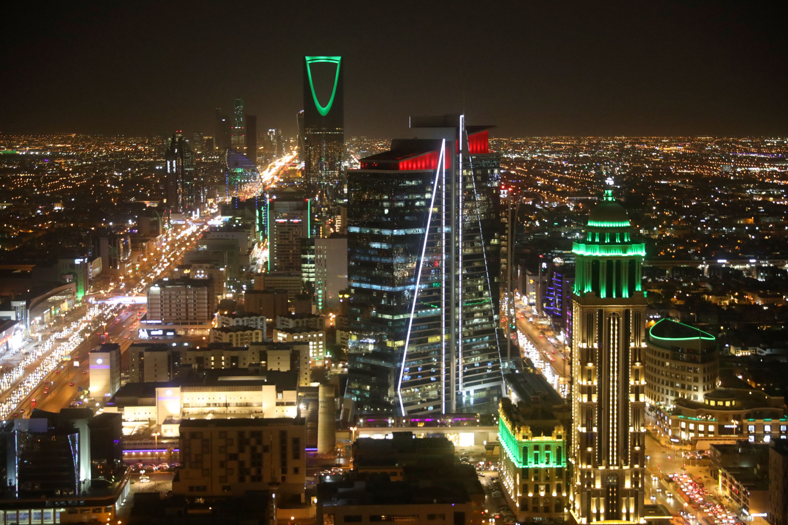 التوظيف في القطاع الخاص السعودي يتسارع بأعلى وتيرة منذ أكثر من 10 أعوام