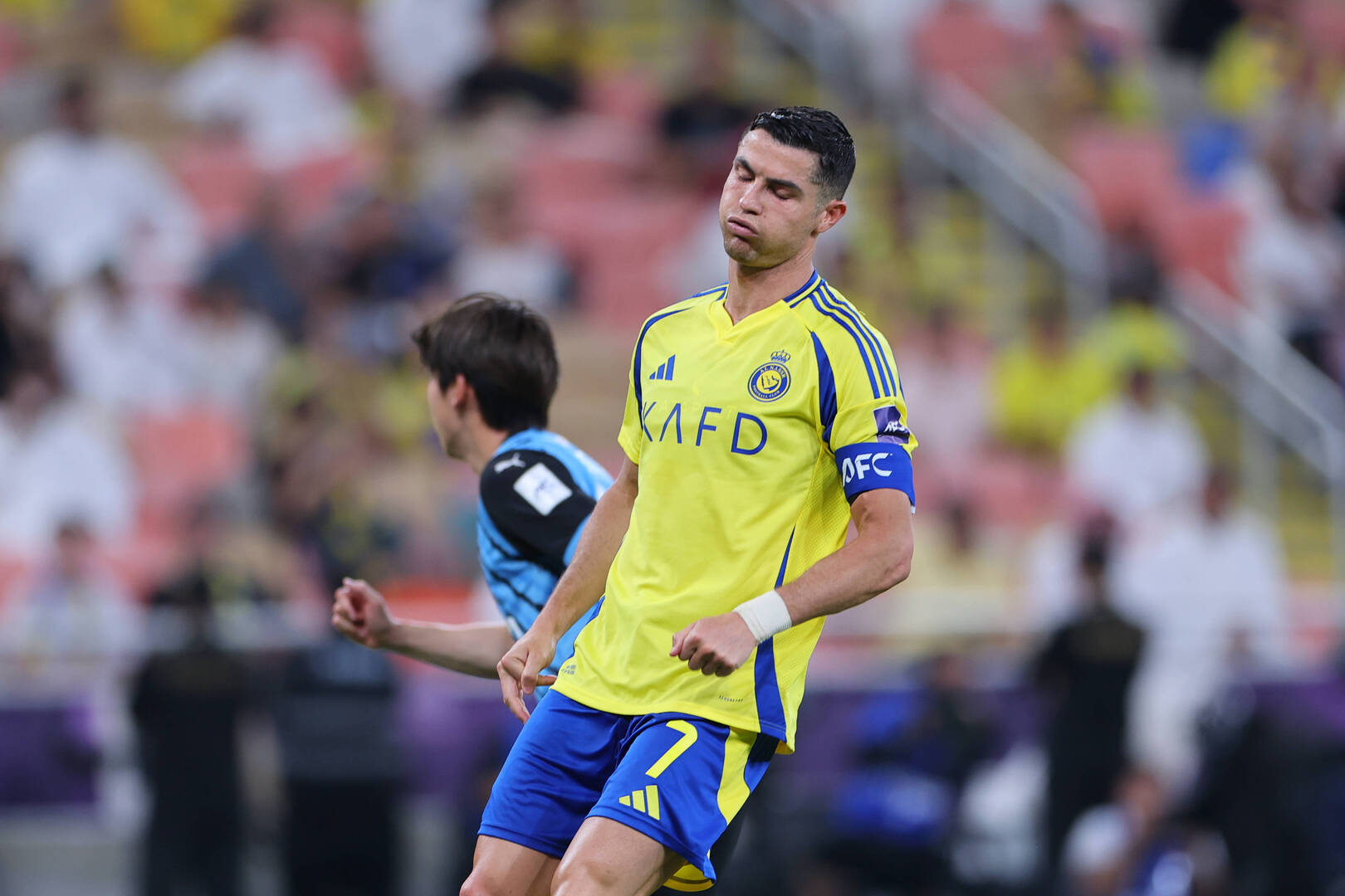 الرد على اتهامات "التمرد".. وتوضيح سبب غياب رونالدو عن النصر