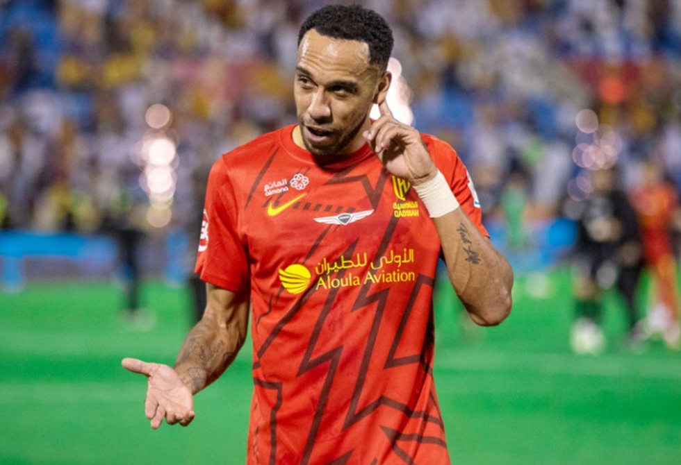 أوباميانغ يعلق ساخرا على منح النصر السعودي 3 نقاط بقرار إداري (صورة)