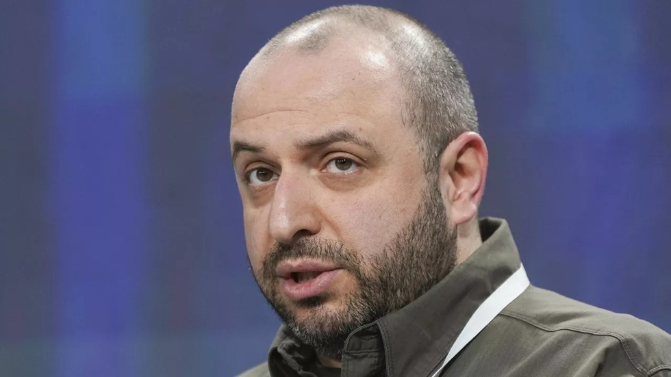 وزير الدفاع الأوكراني يعلن تسليم مذكرة تسوية النزاع إلى الجانب الروسي