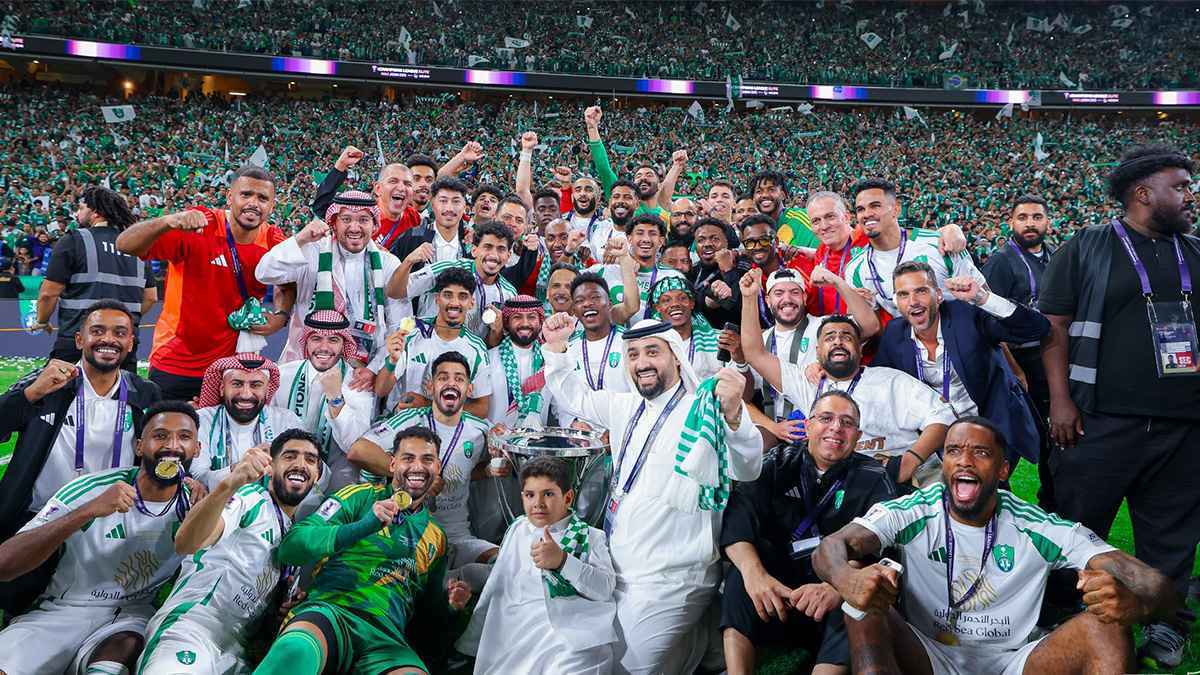 الأهلي السعودي يحصد ثمار اللقب الآسيوي بدعوة إيطالية