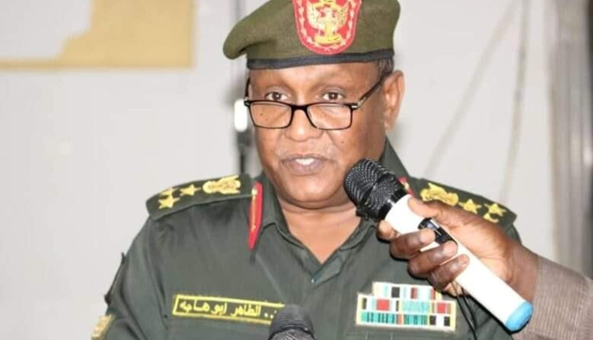 مستشار سابق للبرهان يعلق على استهداف بورتسودان وعلاقة الهجوم بمطار نيالا