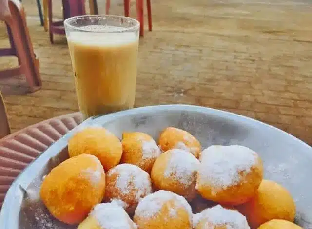 أهالي بورتسودان يحتفون برجال الإطفاء