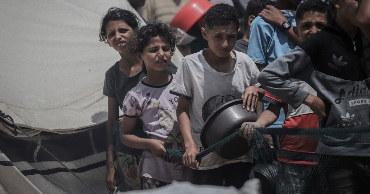 "نقاط عسكرية فوق أنقاض منازل الفلسطينيين".. انتقادات دولية لآلية مساعدات غزة