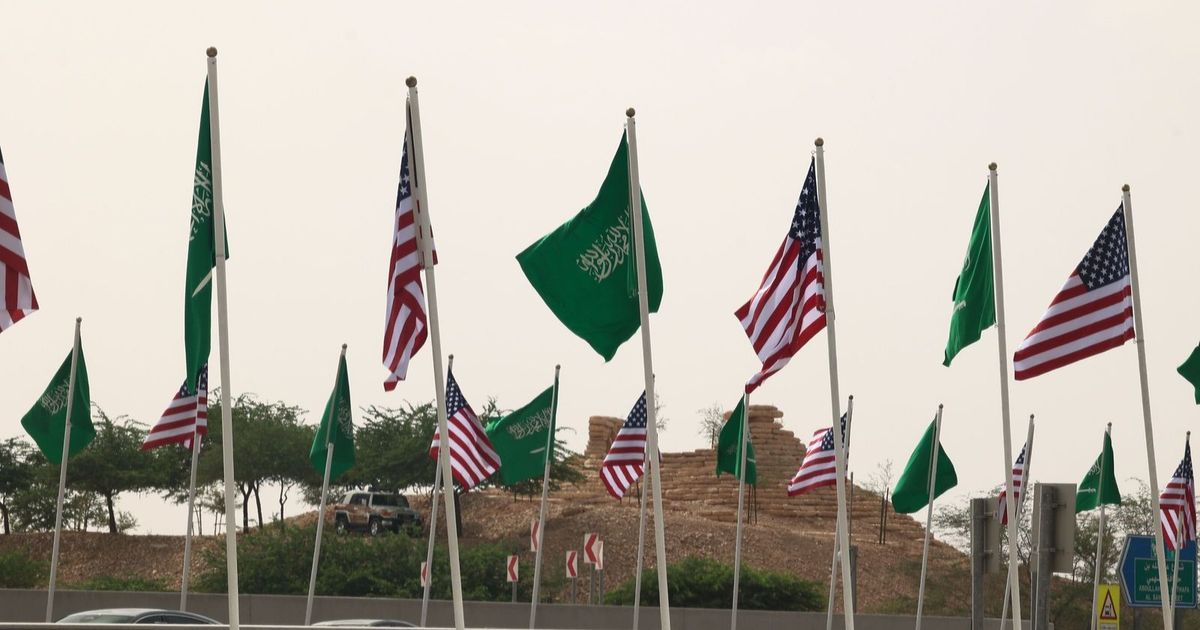 سياسة واقتصاد وأمن.. ما أهداف ترمب من جولته الخليجية؟