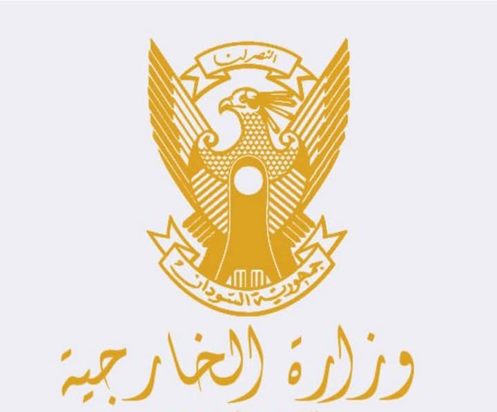 فضيحة دبلوماسية.. الإمارات تحتجز دبلوماسيين سودانيين وتبعدهم دون أسباب