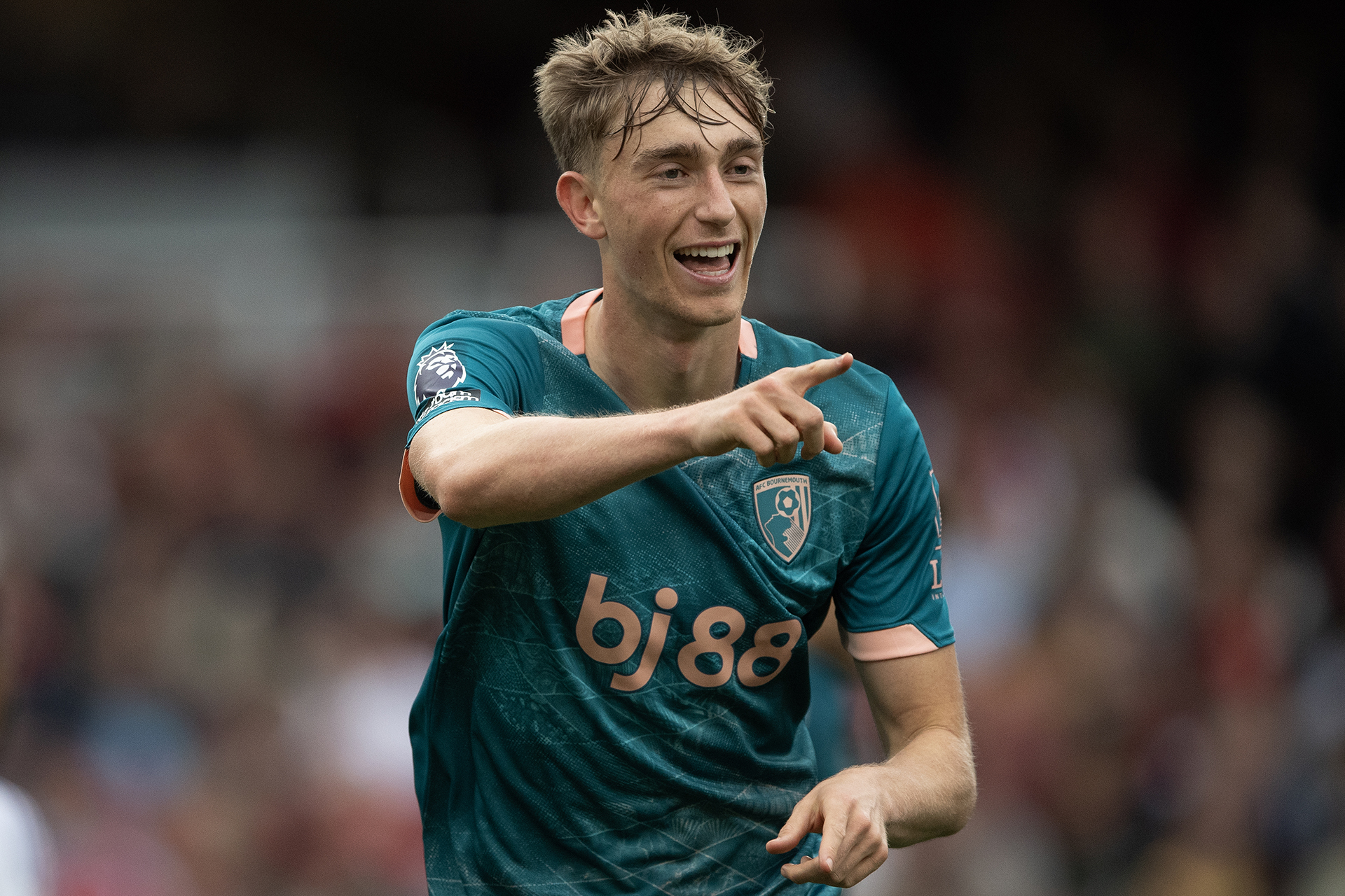 مَن هويسين مدافع ريال مدريد الجديد؟