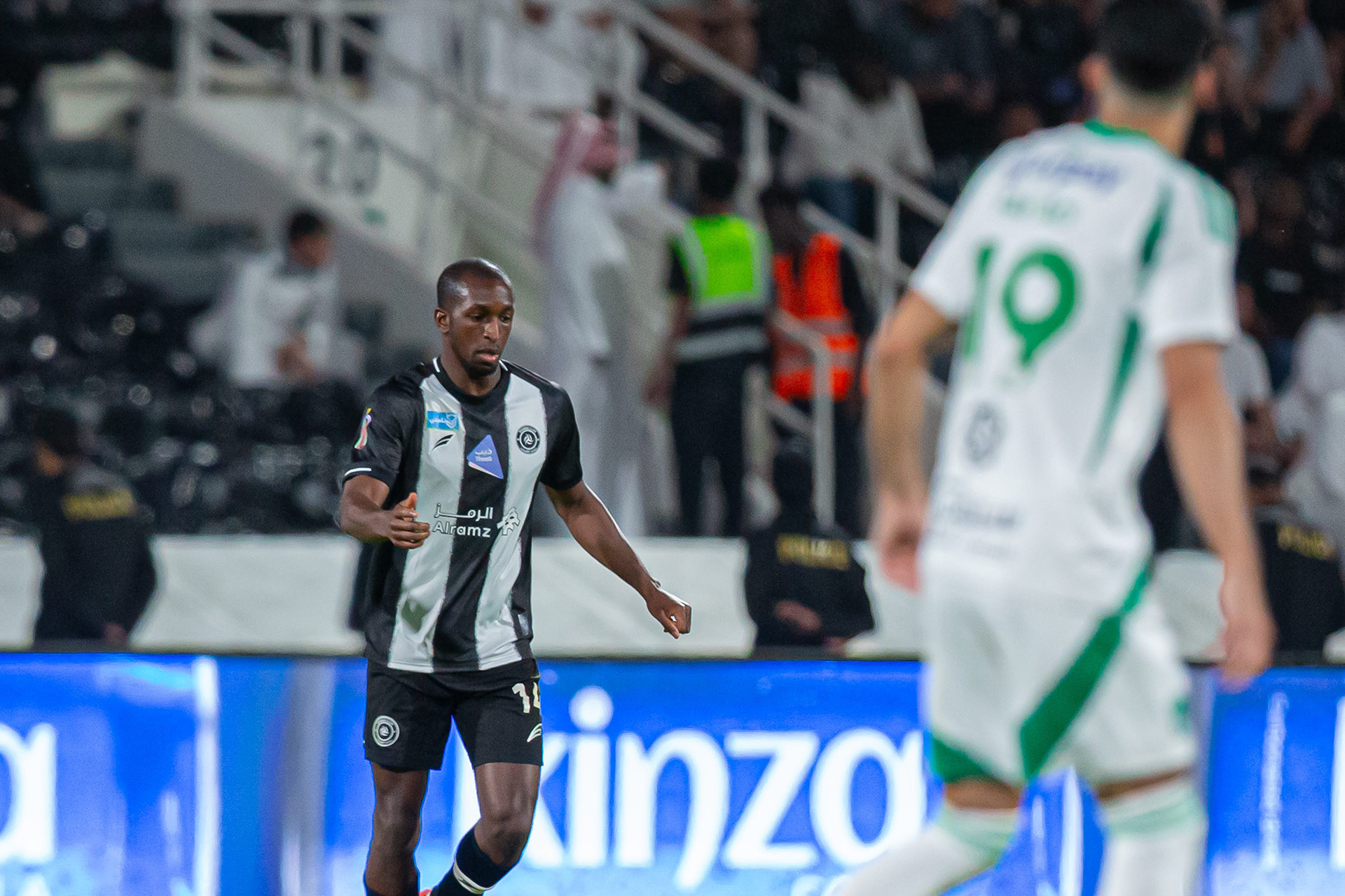 مباشر.. مباراة الأهلي ضد الشباب في الدوري السعودي لحظة بلحظة