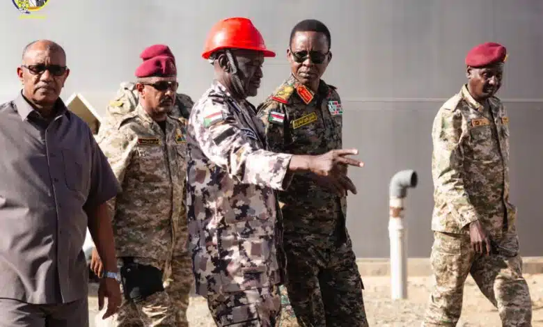 السودان تستنجد بالرياض بعد حريق 4 تُنكات نفط وكباشي يشرف ميدانيًا