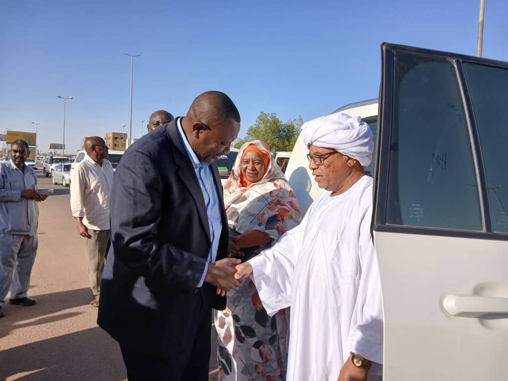 وزير التنمية الاجتماعية يستقبل الأمين العام لديوان الزكاة