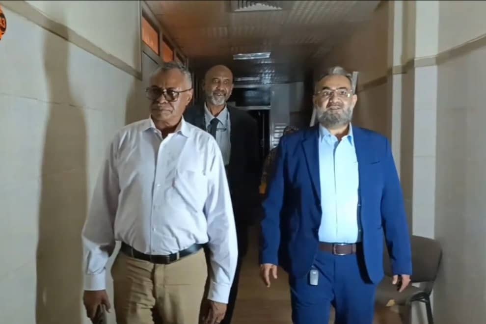 رغم نهب كل مجمعاتها وبلغت خسائرها ب ١٤ مليون دولار مكه للعيون تستجيب لدعوة والي الخرطوم وتشرع في تأهيل مجمعاتها وتباشر تقديم خدماتها بمجمع أمدرمان والمخيمات المجانية