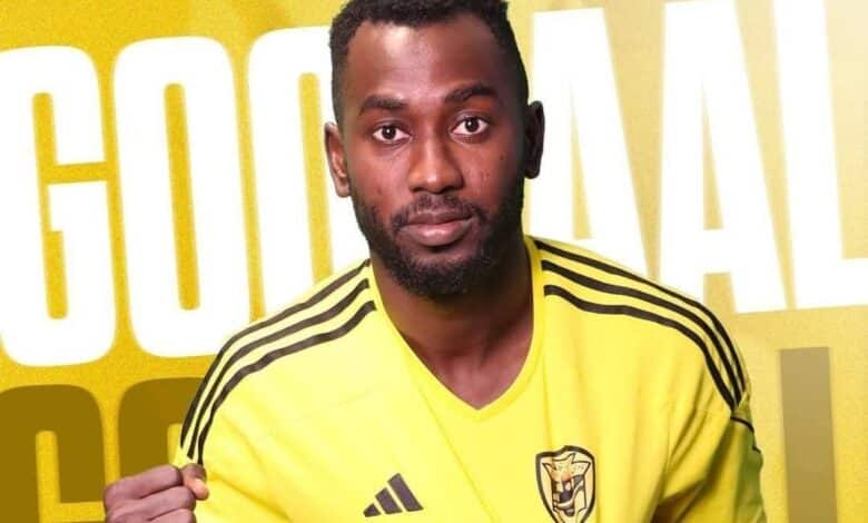 مدرب الهلال يطالب بإعادة لاعبيه