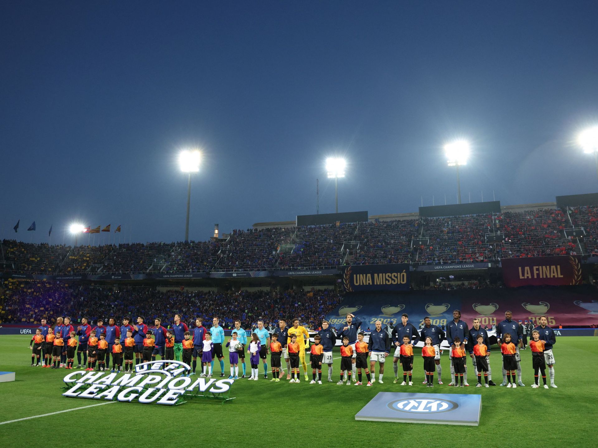 برشلونة ينازل إنتر وسان جيرمان يواجه أرسنال والهدف نهائي أبطال أوروبا