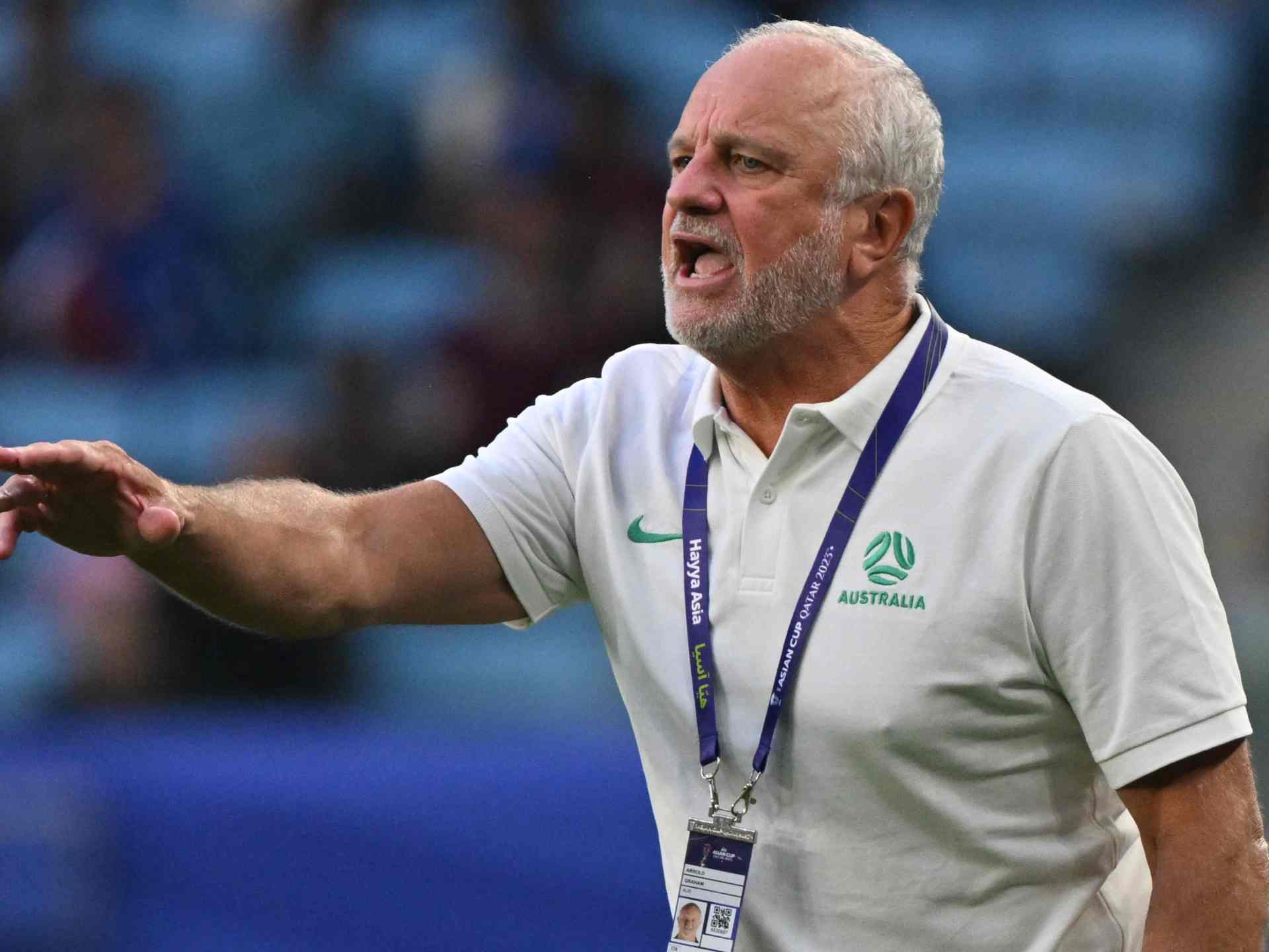 أرنولد أول أسترالي يدرب منتخب العراق لكرة القدم