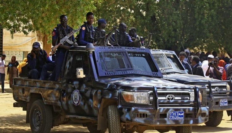 الأمن يداهم مقر حزب في السودان..ماذا يجري؟