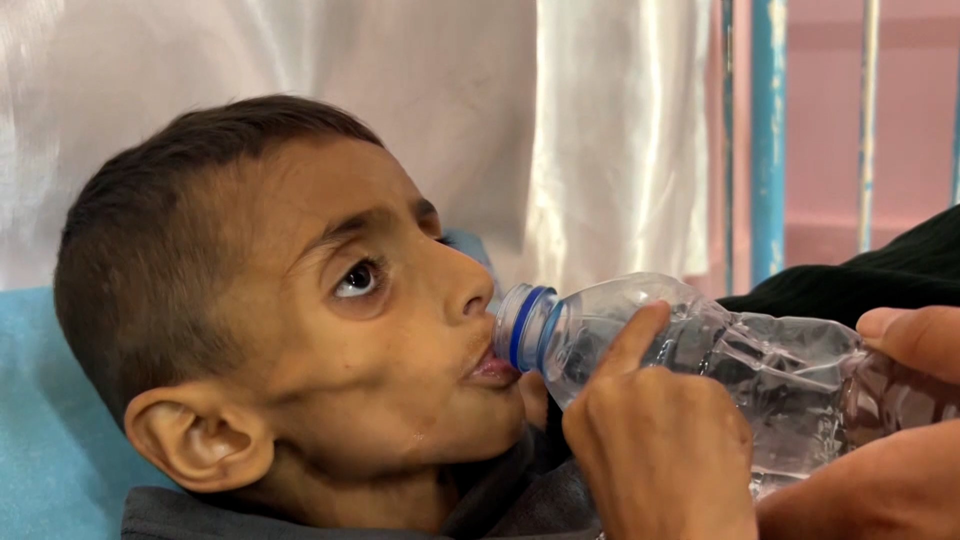 "الأغذية العالمي": دخول مساعدات محدودة لا يكفي لدرء المجاعة بغزة