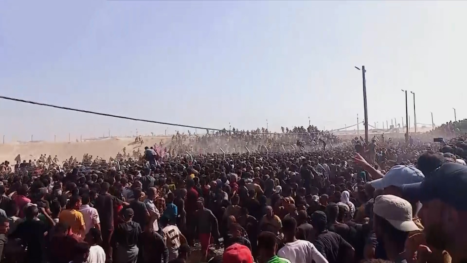فصائل المقاومة: توزيع المساعدات عبر الشركة الأميركية يهدف لتحويل غزة …