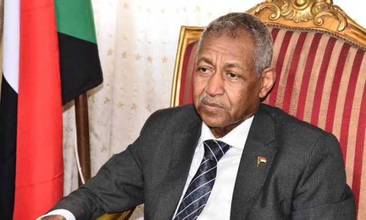 السودان يحضر بقوة في قمتين دوليتين بالعراق