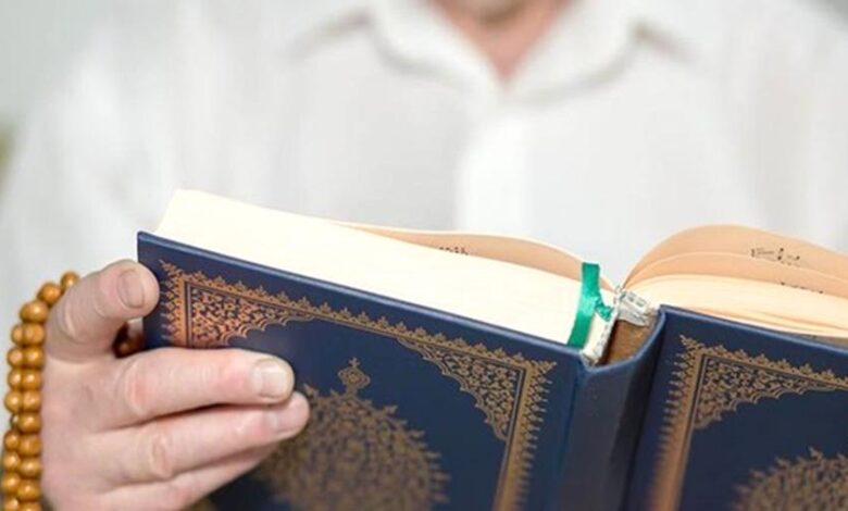 سلطان القراء.. مصر تودع أحد أشهر أعلام التلاوة