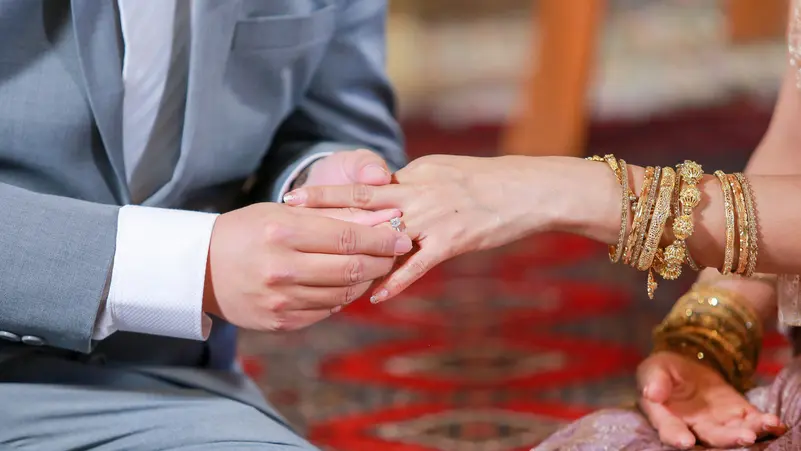 الزواج المختلط في الجزائر.. حب يصطدم بالجدار القانوني