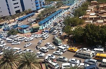 دائرة مرور ولاية الخرطوم تنفذ انشطة إجتماعية وإنسانية ضمن فعاليات أسبوع المرور العربي