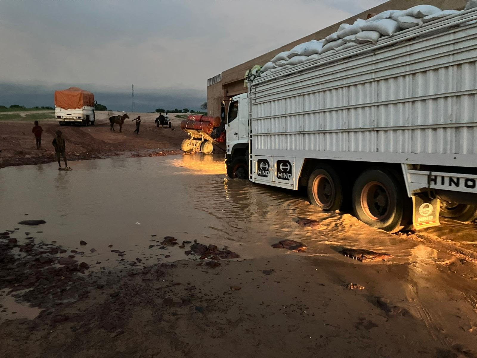 الحكومة السودانية تمدد فتح معبر أدري مع تشاد 3 أشهر إضافية