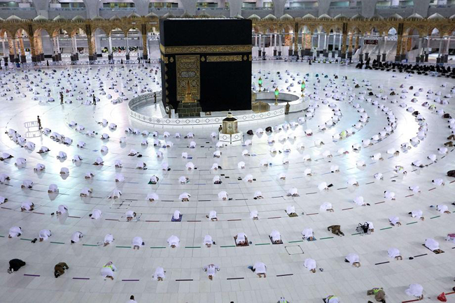 السعودية تعلن موعد عيد الأضحى ويوم عرفة