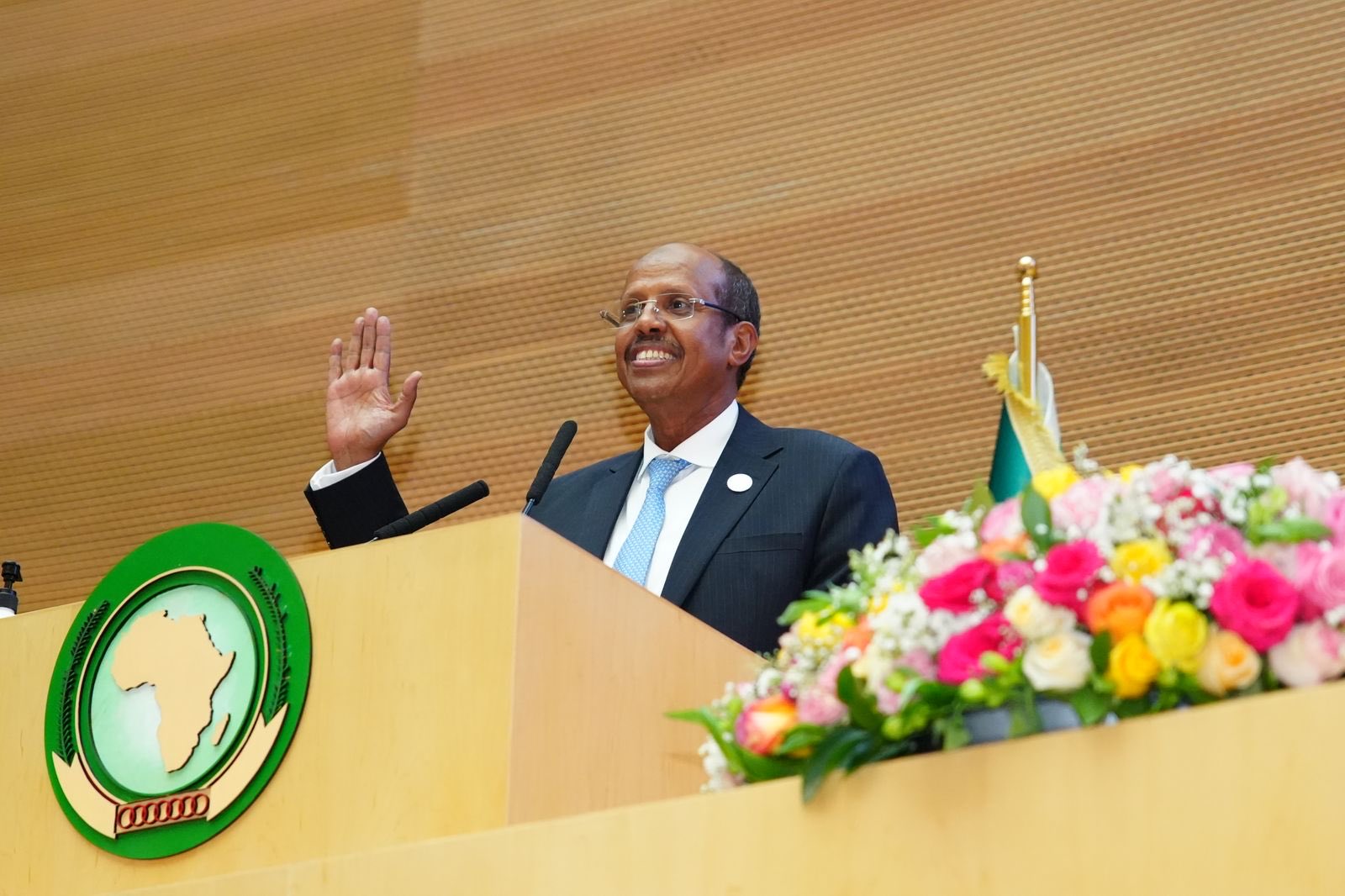 الاتحاد الإفريقي يرحب بتعيين رئيس وزراء مدني في السودان