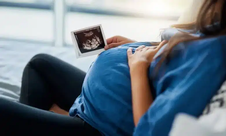 مفاجأة.. الحمل بعد 45 يهدد حياة الأم والجنين