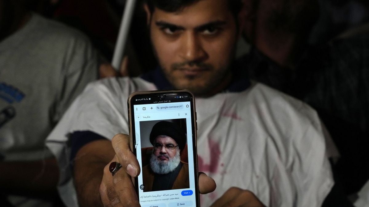 حرب المعلومات المضللة بين إسرائيل وإيران.. ما أبرز الأخبار الكاذبة التي انتشرت؟وقد زادت تقنيات الذكاء الاصطناعي، التي تتمتع بقدرة كبيرة على محاكاة الواقع، من تعقيدات المشهد، مما جعل الجماهير عرضة للتلاعب.اقرأ المقال كاملا
