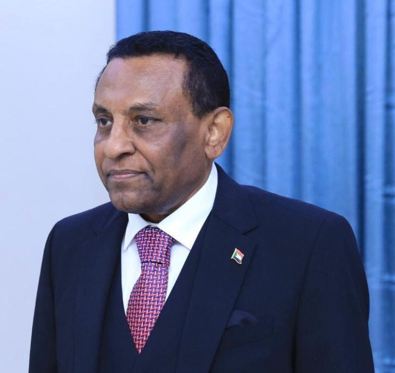 رئيس الوزراء الانتقالي: أولوياتنا الأمن القومي السوداني وبسط هيبة الدولة والقضاء