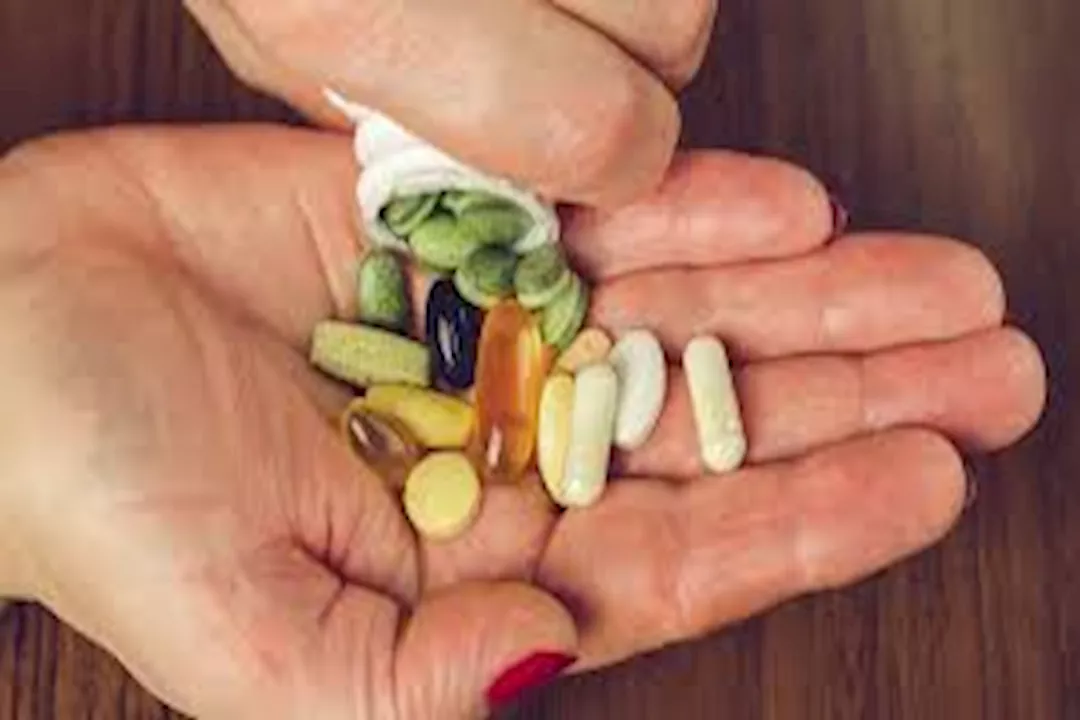 مكملات غذائية ممنوعة دون استشارة طبيب.. احذرها