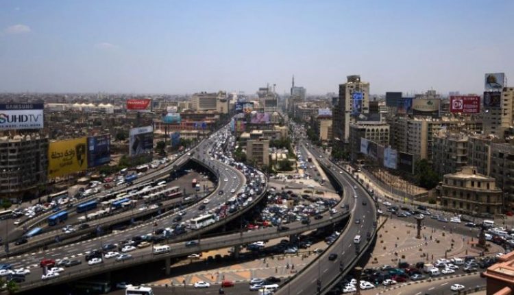 بعد حالات تسمّم مخيفة..إغلاق مطعم مصري شهير وتوقيف مالكه