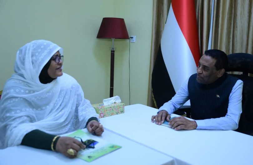 د. كامل إدريس يطمئن على موقف عقد امتحانات الشهادة الثانوية