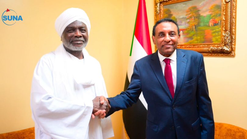 رئيس مجلس الوزراء الانتقالي يبحث مع جبريل إبراهيم عددًا من القضايا الوطنية